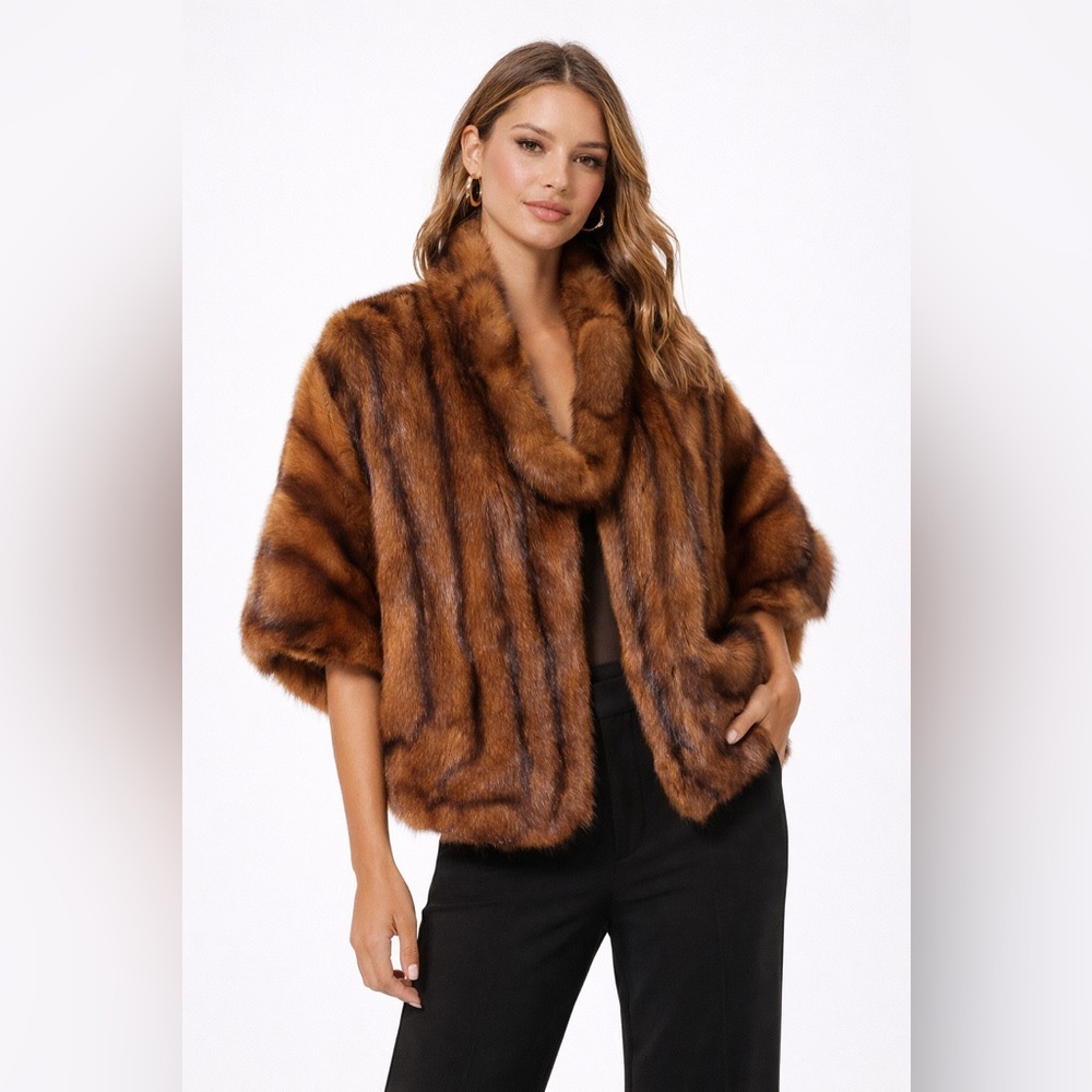 Fox - Fur Cape Shaw- IR. Fox
